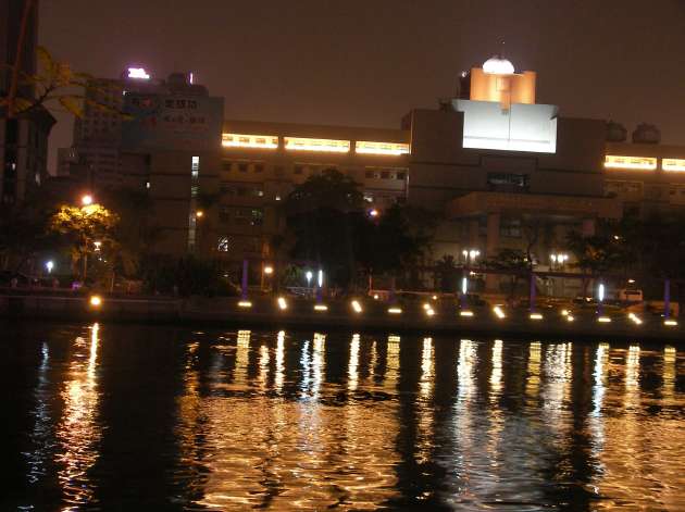 河東路方面の風景